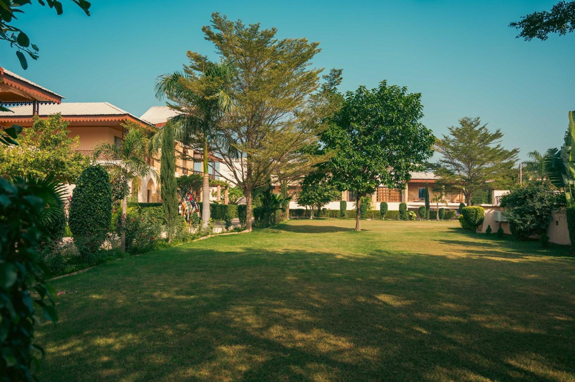 Abhyaran Resort & Spa Ranthambore サワイ・マドプール エクステリア 写真