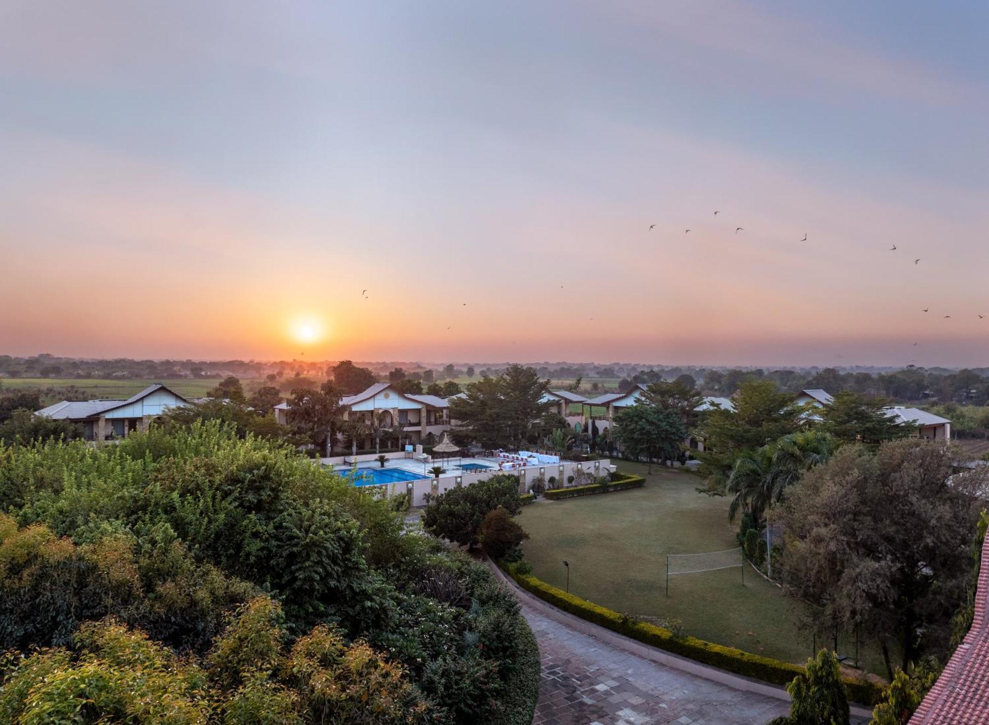 Abhyaran Resort & Spa Ranthambore サワイ・マドプール エクステリア 写真
